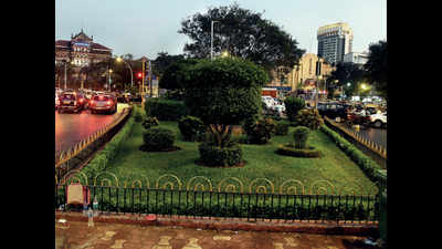 Don’t want Bal Thackeray statue in heritage area: South Mumbai residents to CM Uddhav Thackeray