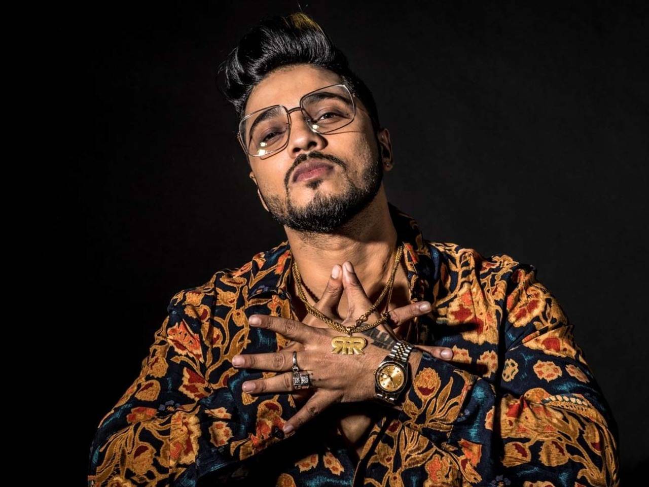 After taking his stand on CAA at a concert, rapper Raftaar ...