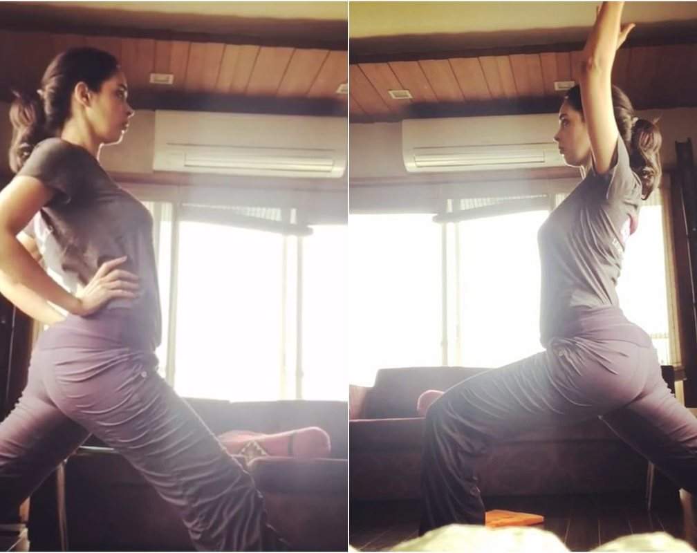 
Mallika Sherawat’s latest yoga video will give you major fitness inspiration
