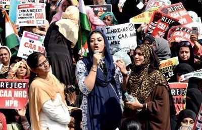 Hundreds of women rally to slam citizenship law