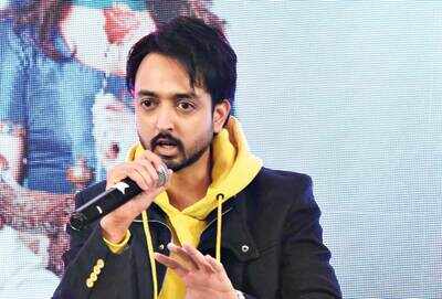 riva riva song copy in telugu riva riva song copy in telugu