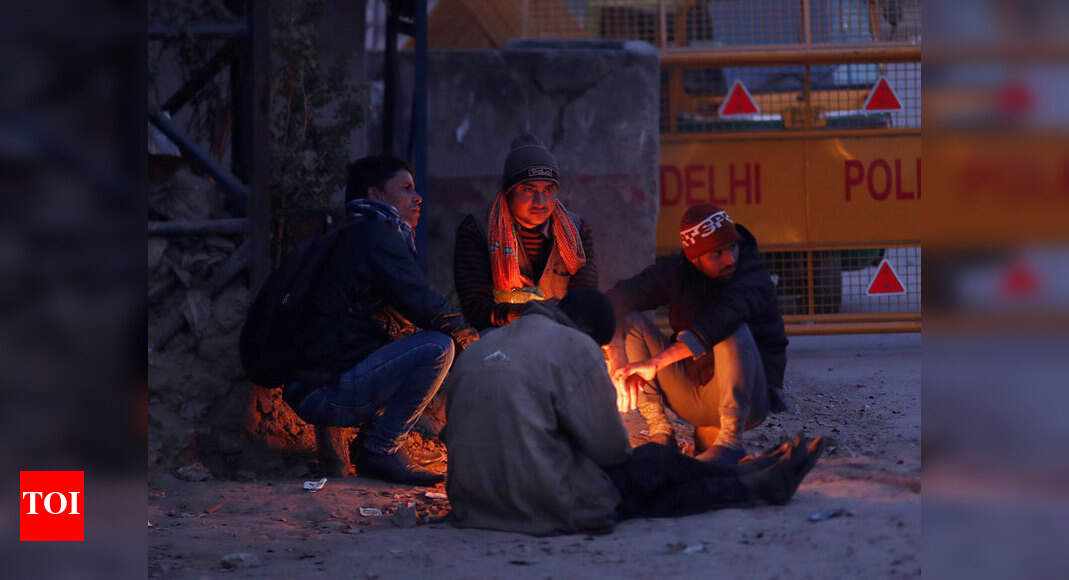 Cold wave grip north India, no relief till New Year