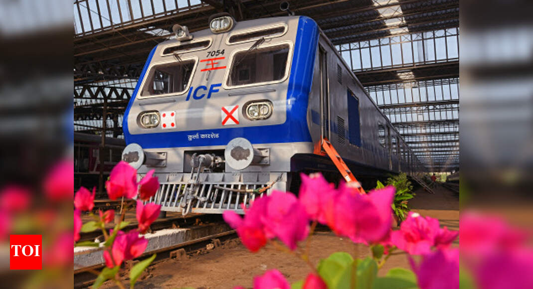 CR to get 5 more AC rakes, add escalators at stations | Mumbai News ...