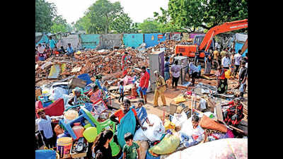 Chennai’s largest slum on Cooum banks demolished