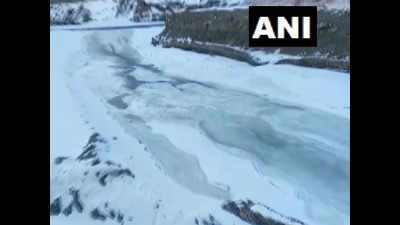 Himachal Pradesh: Manali, Kufri, Dalhousie, Solan reel under sub-zero temperatures on New Year's Eve