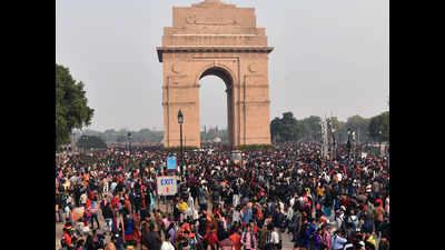 New Year celebrations throw traffic out of gear in Delhi