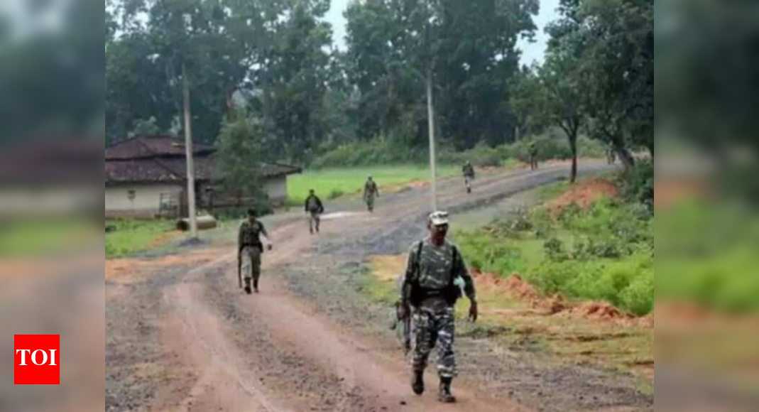 Maha plans C&rsquo;garh-like security act to curb Reds