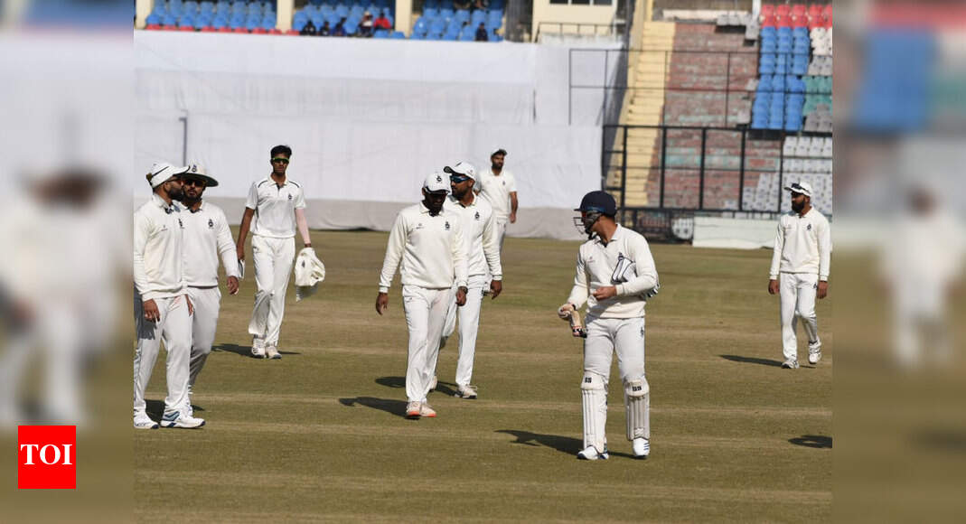 Ranji Trophy: Did Shubman Gill abuse umpire?