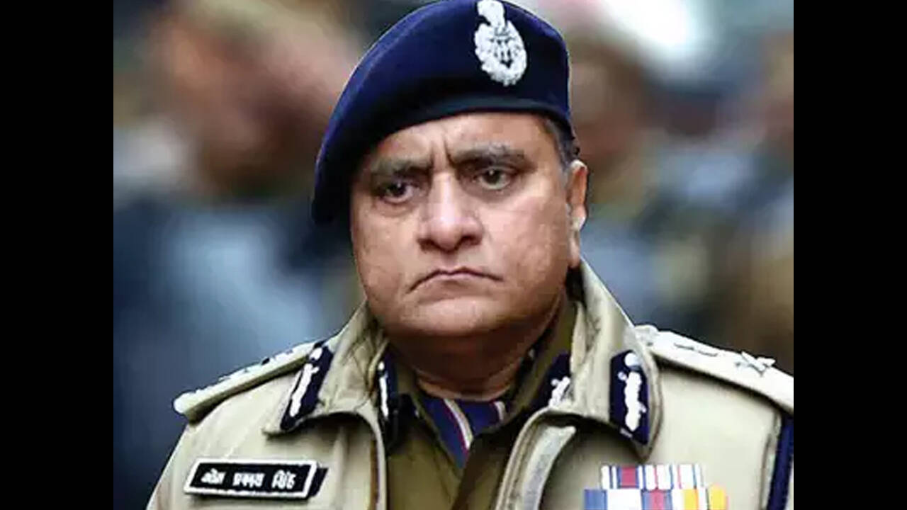 Sex chat video leak: UP DGP asks Meerut IG to seek explanation from Noida  SSP | Lucknow News - Times of India