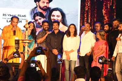 Manju Warrier kicks off Chethi Mandaram Thulasi