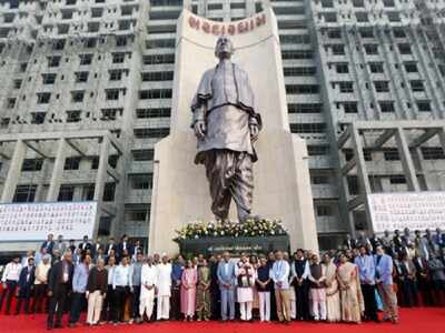 Gujarat: 50-foot tall Sardar Patel statue unveiled in Ahmedabad | Ahmedabad  News - Times of India