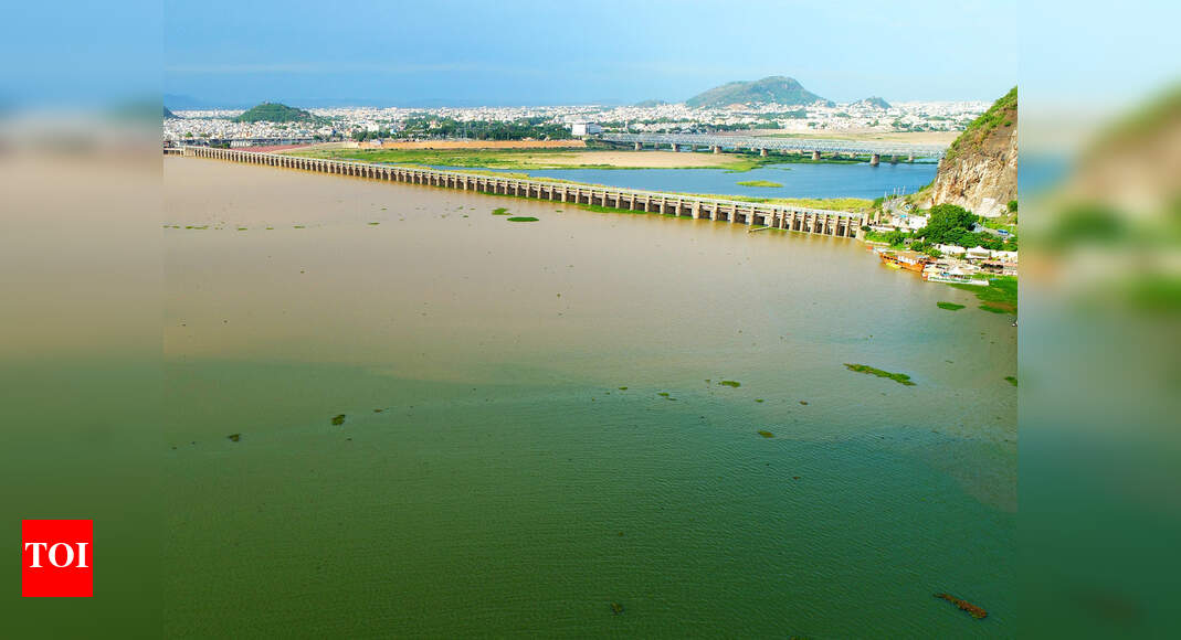 Andhra, Telangana quietly bury river linking plan