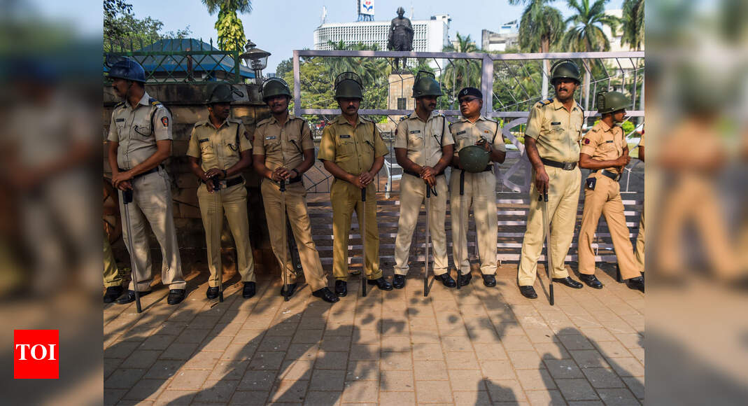 Mumbai police uniform has evolved in colour and style over the centuries