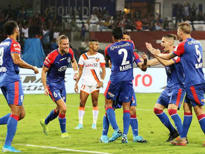 Chhetri's brace ends FC Goa's winning streak