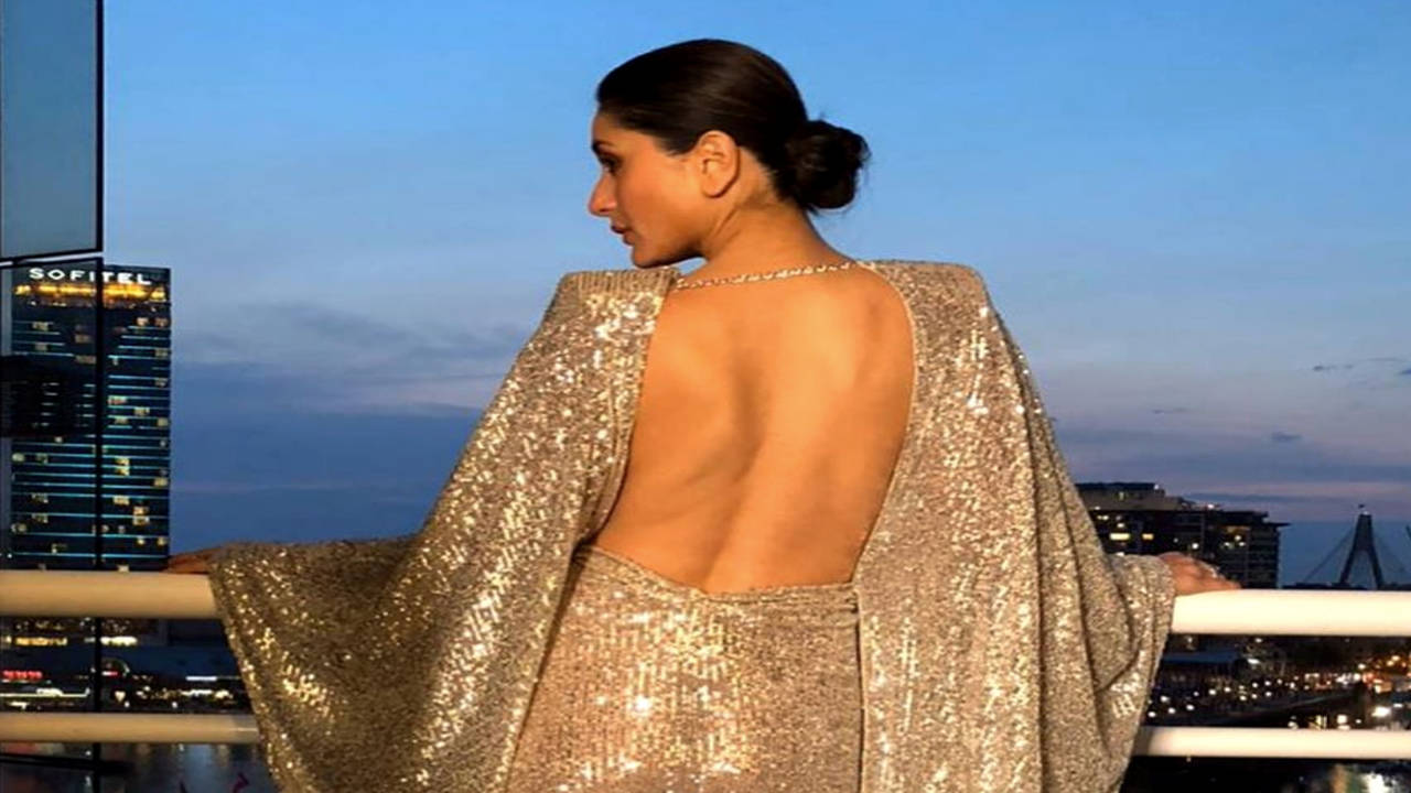 Beauty tips to show off flawless back like Kareena Kapoor - Times of India