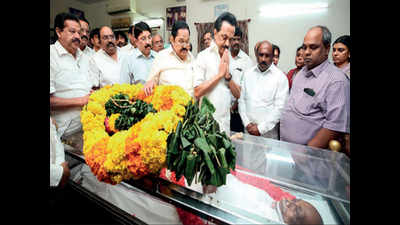 Tamil Nadu: Former assembly speaker with ‘sky-high powers’ passes away
