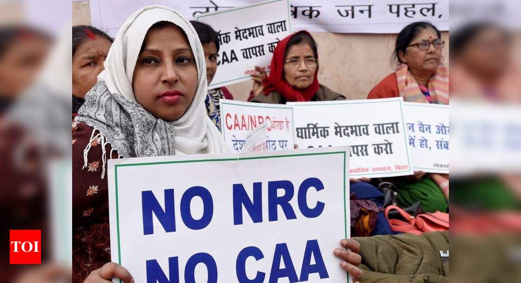 Women Congress Workers Protest Against CAA And NRC In Kalyan Mumbai