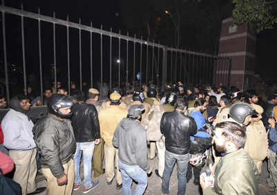 Violence by masked thugs on JNU campus: Here's how India Inc reacted