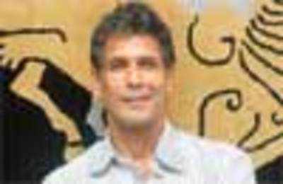 No hair dyes for Milind Soman