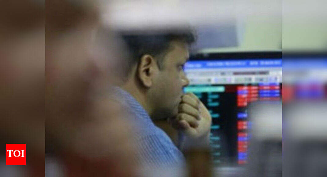 Investors poorer by over Rs 3L cr as markets fall
