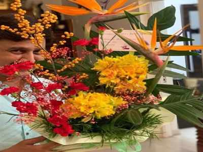 Ramesh Aravind plans a surprise for his wife's birthday