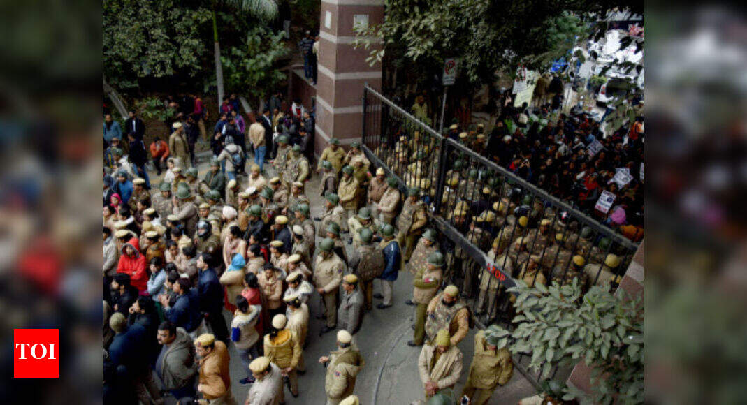 JNU becomes rallying cry for pan-India protests