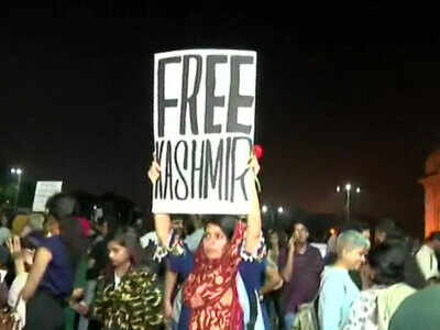 'Free Kashmir' poster raised at Mumbai protest against JNU violence