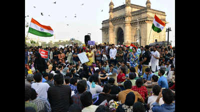 At Gateway, sea of voices drowns Mumbai’s infamous apathy