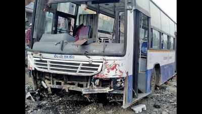 Bengaluru: 2 killed as BMTC bus with failed brakes rams eight vehicles