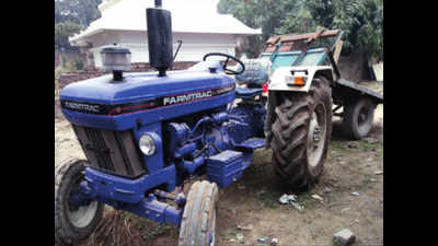 Ghaziabad: 5 die as tractor stunt goes wrong, driver absconding