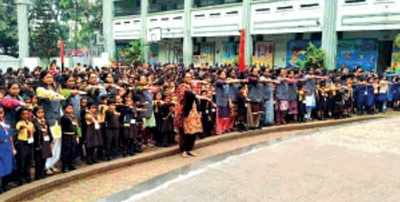 Students pledge to save the environment