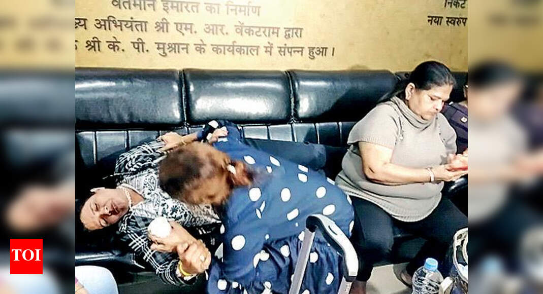 Surat Shatabdi Express food leaves 35 women ill Rajkot News Times of India