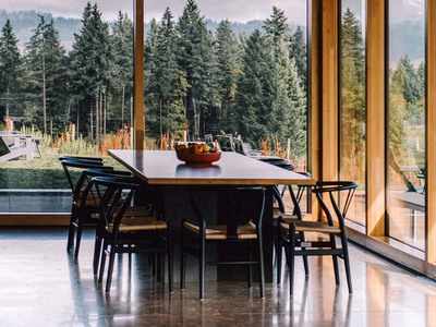 Dining sets Luxurious 6 seat styles to elevate your dining