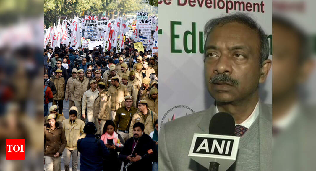 HRD secy meets JNU students, but stir continues