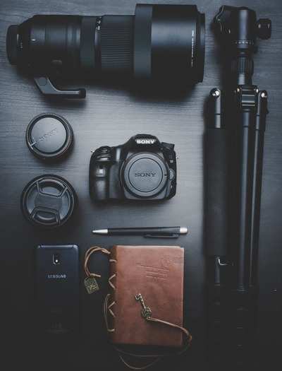 Essential camera accessories for Canon DSLR camera owners