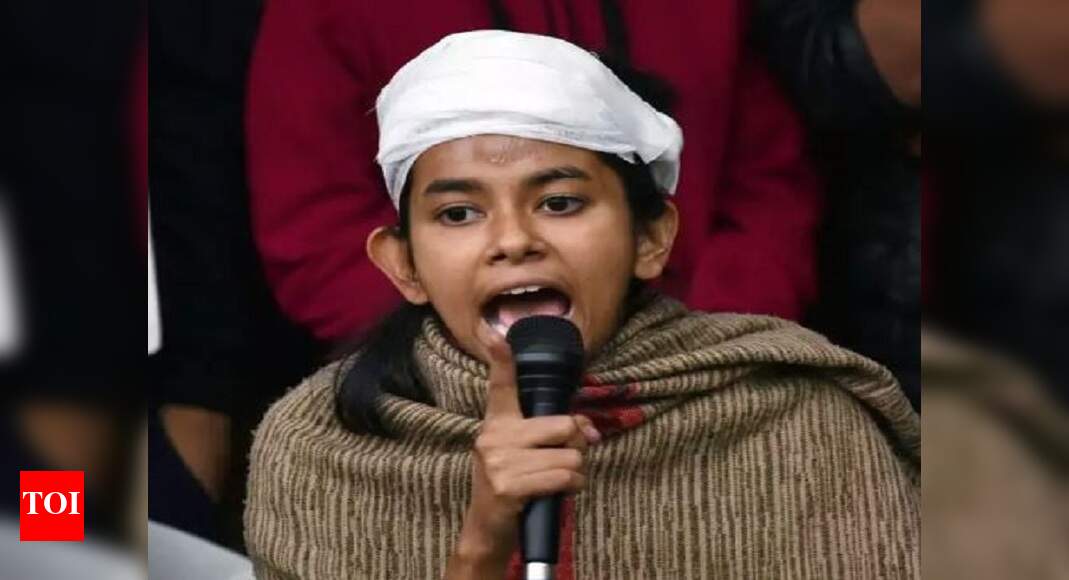 JNUSU chief Aishe accuses Delhi police of bias