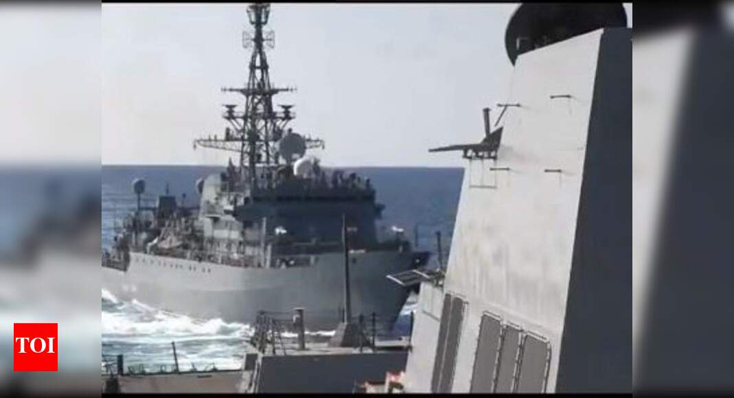 Russian naval ship nearly caused collision: US