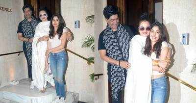 Janhvi Kapoor and Rekha hug each other as they pay a visit to designer Manish Malhotra