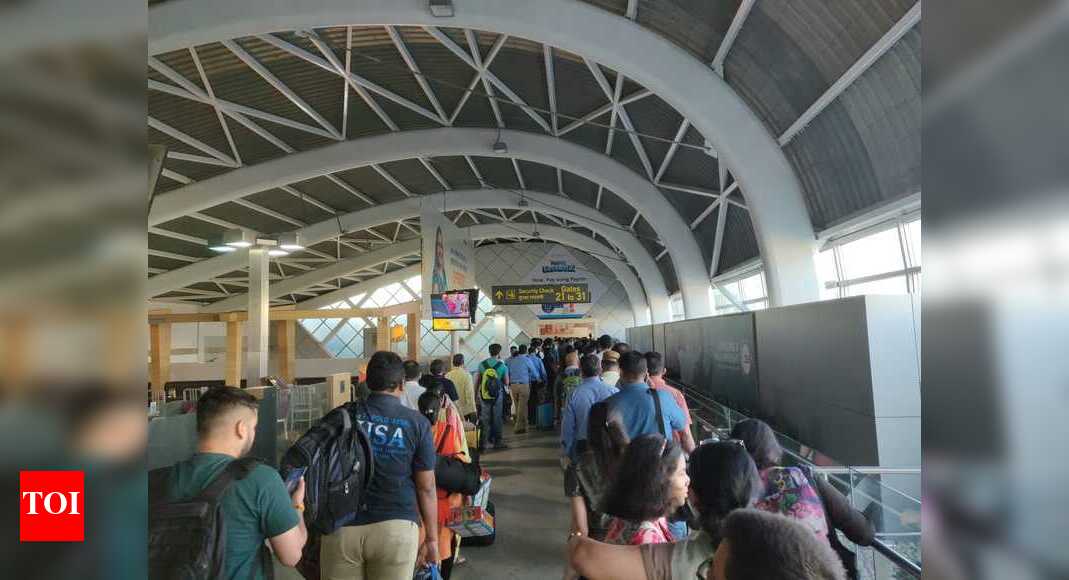 Mum: 110 Iraq bound pilgrims stopped at airport