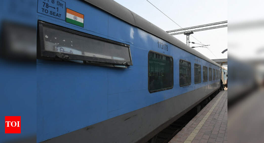 Mumbai After stale bread on Shatabdi Express, spoilt pulav served on Tejas Express Mumbai