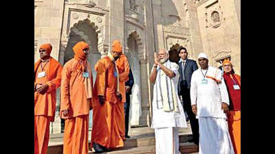 Belur ‘homecoming’: PM Narendra Modi visits, meditates in Swamiji’s room, pays tribute to Ramakrishna