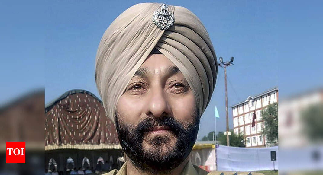 J&K cop sheltered terrorists at his residence