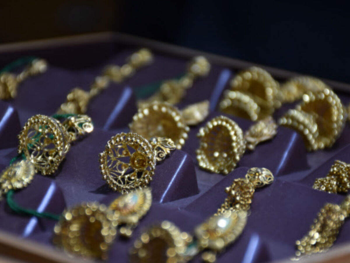 Jewellers To Only 14 18 22 Carat Hallmarked Gold Jewellery From January 2021 Paswan Times Of India 22 Carat Hallmarked Gold Jewellery