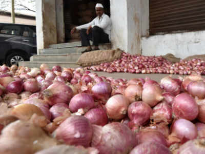 States shun imported onions; Centre fears stock may rot