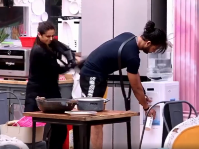 Bigg Boss 13: Irritated Vishal throws water on Madhurima, she retaliates by hitting him with a pan on his butt