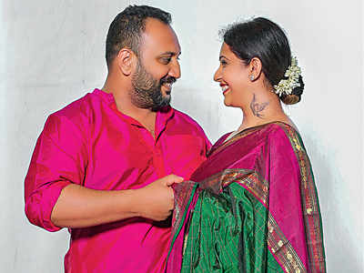 Sowbhagya Venkitesh gets engaged to long-time boyfriend