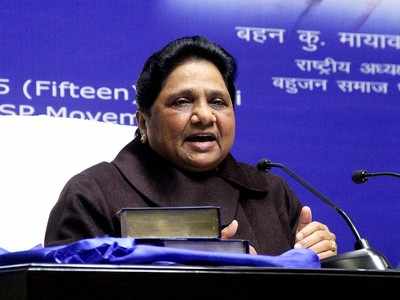 Mayawati spares SP from criticism, says focus on national parties