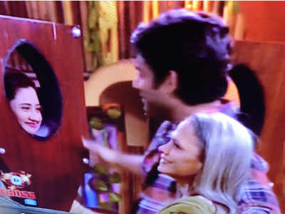 Bigg Boss 13: Siddharth Shukla's mother Rita enters the house; speaks to Rashami Desai