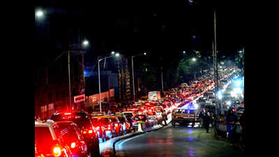 'Mumbaikars lose 85 minutes a day in traffic jams'