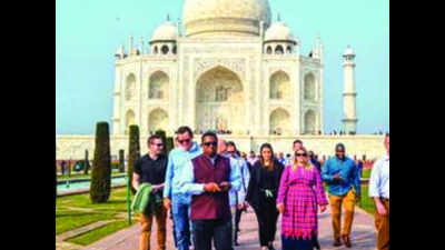 Advance security team from US visits Taj Mahal